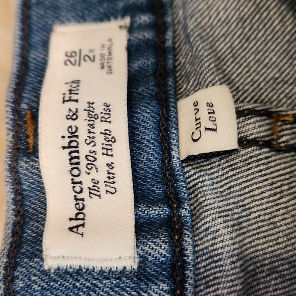 Abercrombie & Fitch 90's Straight Leg Medium Wash Jeans - Picture 5 of 6